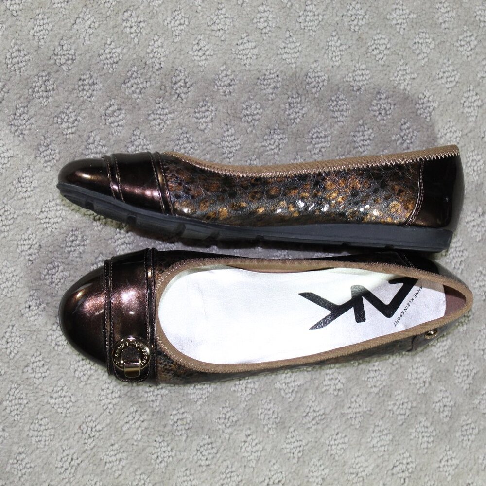 NWOT Anne Klein Womens Sz 6.5M Bronze Snakeskin Rounded Toe Flats